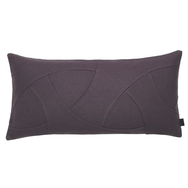 By Lassen Flow Tyyny Plum 35x70 Cm