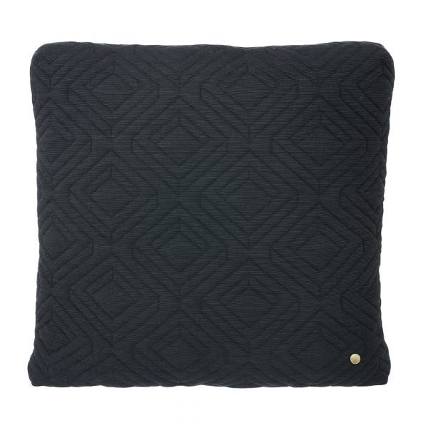 Ferm Living Quilt Tyyny Tummanharmaa 45x45 Cm