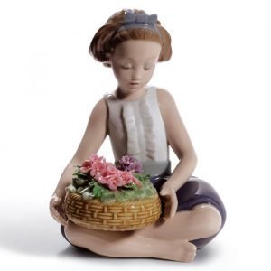 Lladro Arranging Flowers