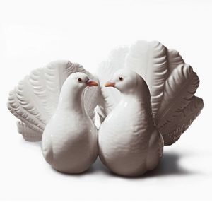 Lladro Couple Of Doves