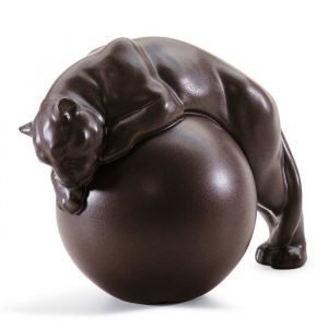 Lladro Fearless Paperweight