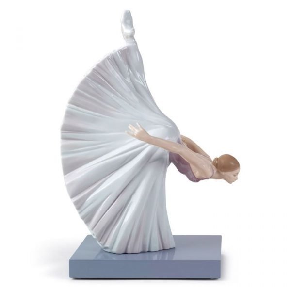 Lladro Giselle Reverence