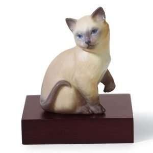 Lladro Lucky Cat