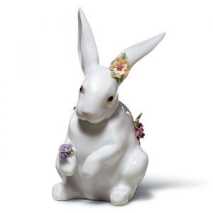 Lladro Sitting Bunny With Flowers