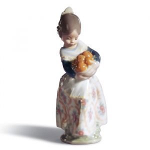 Lladro Valencian Girl