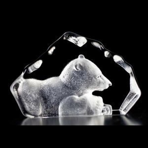Målerås Glasbruk Wildlife Jääkarhun Pentu