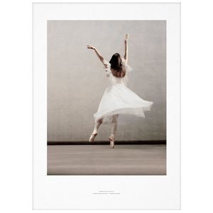 Paper Collective Essence Of Ballet 03 Juliste