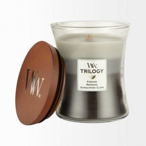 Woodwick Trilogy: Fireside Redwood & Sandalwood Clove Tuoksukynttilä